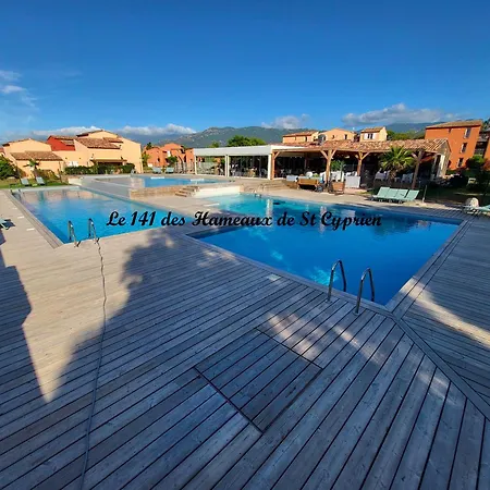 Joli T2 Climatisé Au Calme à 10 Mm De Porto-vecchio Dans Résidence De Tourisme * Lecci