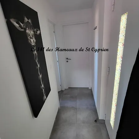 Joli T2 Climatise Au Calme A 10 Mm De Porto-vecchio Dans De Tourisme